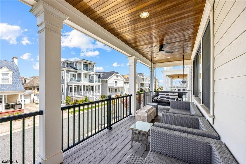 *NEW PRICE!* WOW, NEWER MARGATE BEACHBLOCK OPPORTUNITY! THIS - photo 6