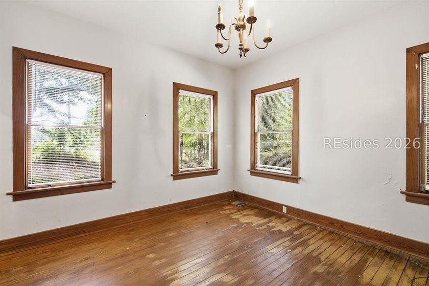 628 Robert Smalls Parkway offers a versatile residential - photo 10