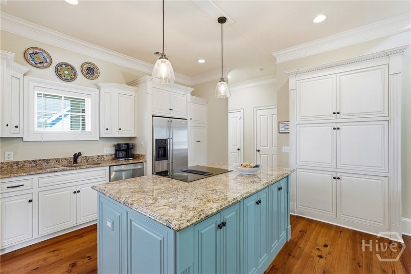 Located at The Landings on Skidaway Island, this gorgeous home - photo 13