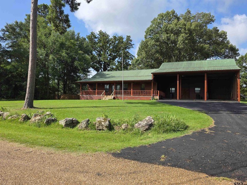 Great water-view home includes two lots, the home and all - photo 5