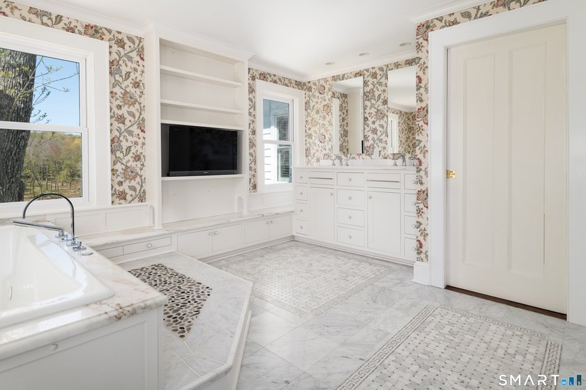 Set across 53 gated acres in Northern Fairfield County, this - photo 35
