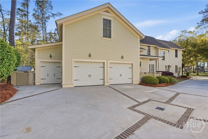 Located at The Landings on Skidaway Island, this gorgeous home - photo 39