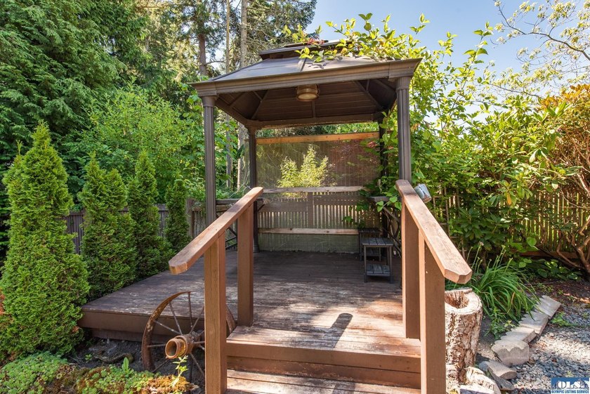 Nestled on a peaceful street in Sequim, this property backs - photo 43