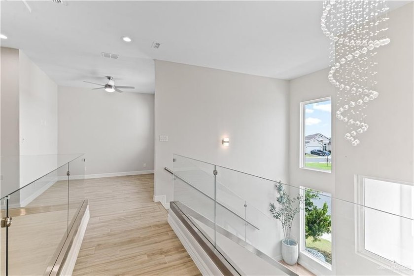 This spacious 4 bedroom, 2.5 bath home offers ample living space - photo 7