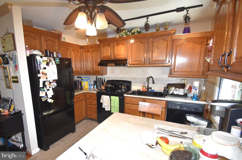 Don't pass up this rare opportunity to own a WATERFRONT 2 - photo 9