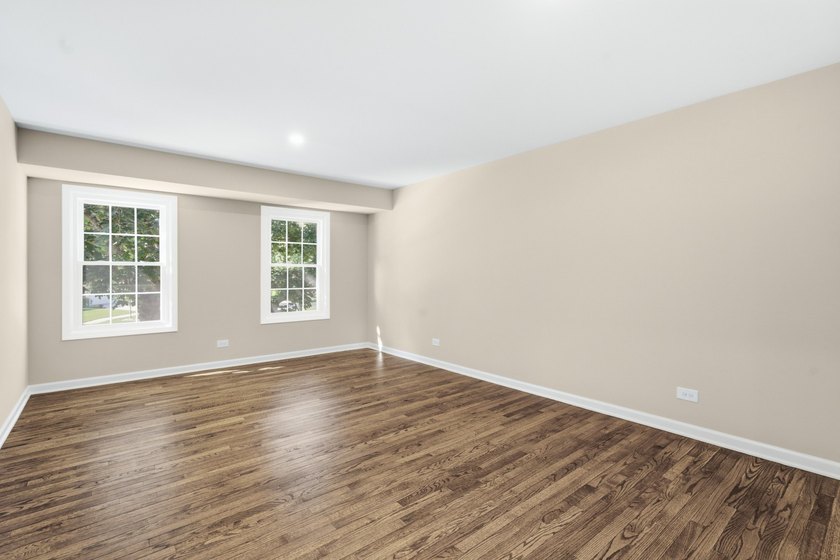 Welcome to this stunning, spacious Naperville home in the - photo 18