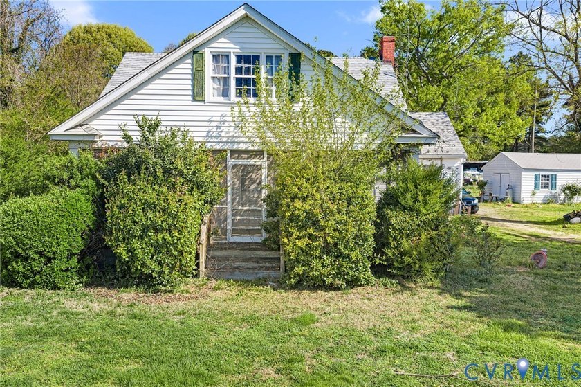 This property is located in a protected cove on the Yeocomico - photo 10