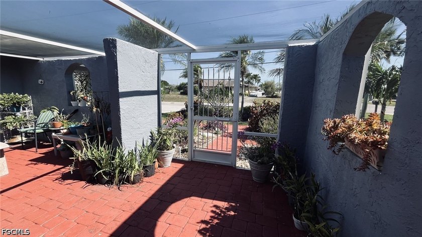 Enjoy true Florida waterfront living in this desirable - photo 23