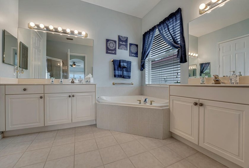 Welcome to this exceptional 3 bedroom, 3-bathroom plus - photo 23