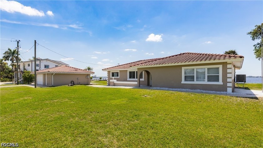 ONCE-IN-A-LIFETIME RIVERFRONT OPPORTUNITY! Experience the - photo 29