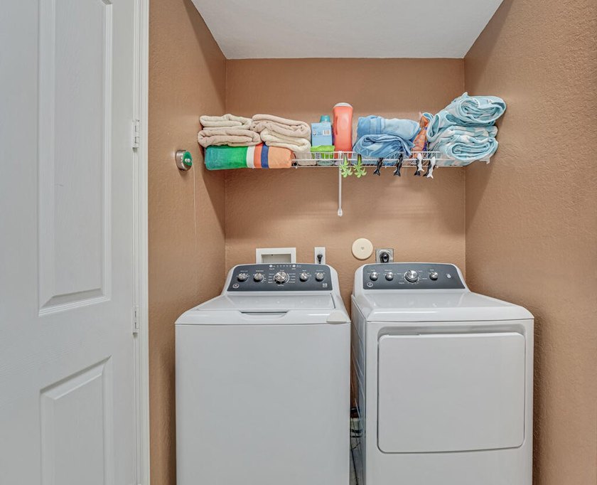 Welcome to this exceptional 3 bedroom, 3-bathroom plus - photo 32