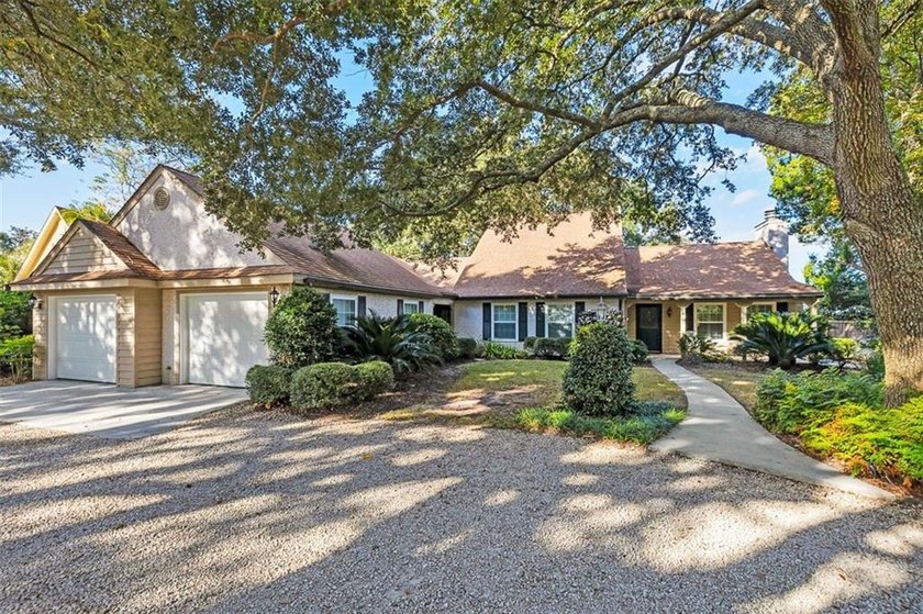 Welcome to 107 Arthur J Moore Drive on beautiful St. Simons - photo 42