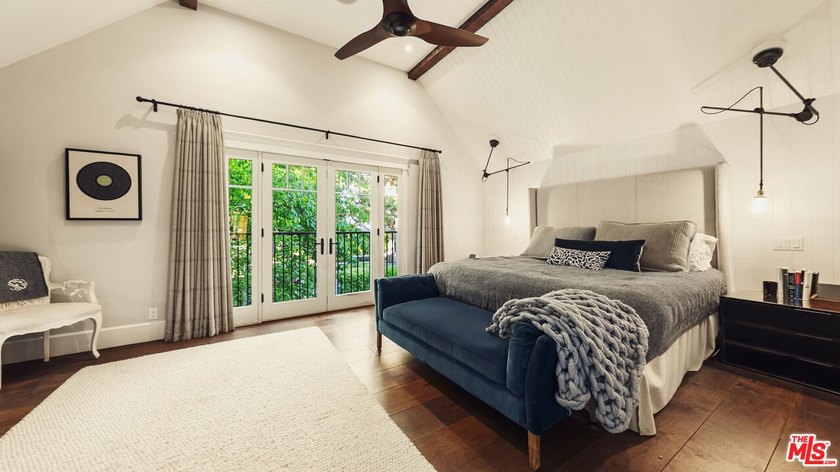 North of Montana, this 6-bedroom, 3.5-bath residence blends - photo 12