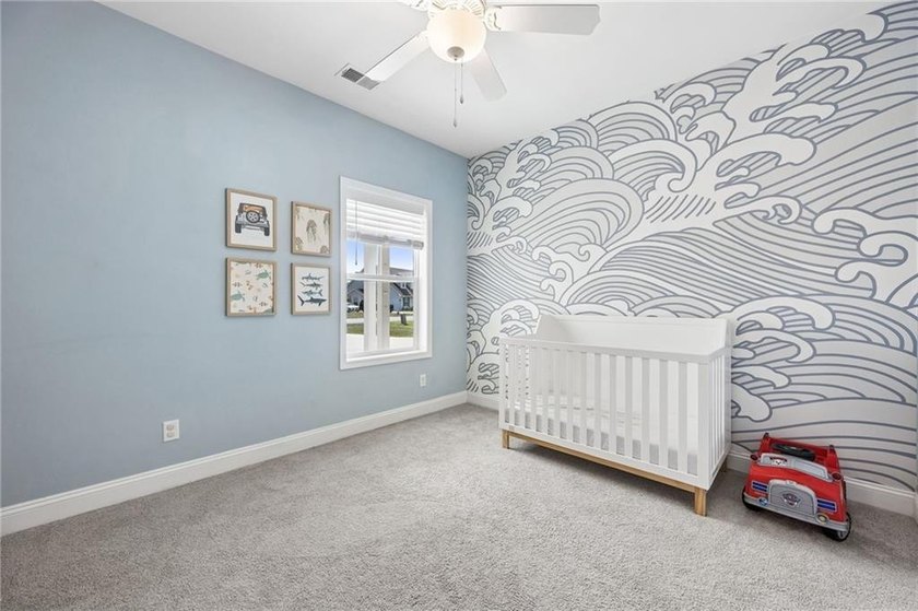 NEARLY NEW 3-BEDROOM HOME IN VICTORIA LANDING! IF YOU'RE LOOKING - photo 33