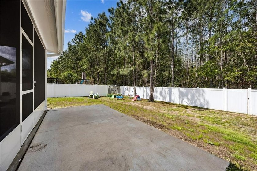 NEARLY NEW 3-BEDROOM HOME IN VICTORIA LANDING! IF YOU'RE LOOKING - photo 45