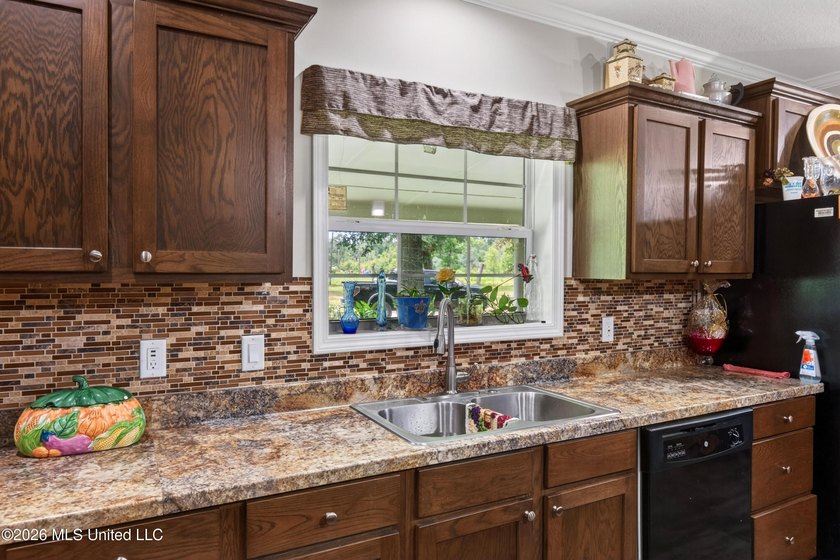 Enjoy peaceful country living with convenient access to I-10 - photo 21