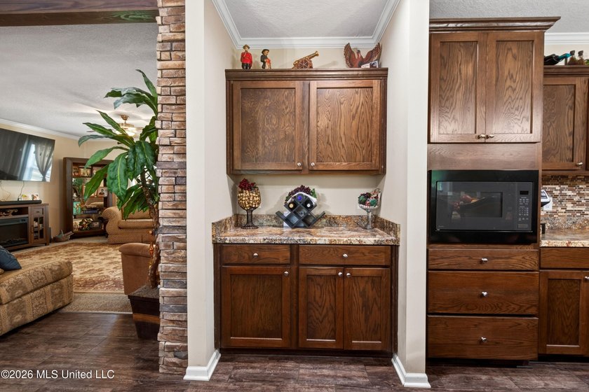 Enjoy peaceful country living with convenient access to I-10 - photo 25