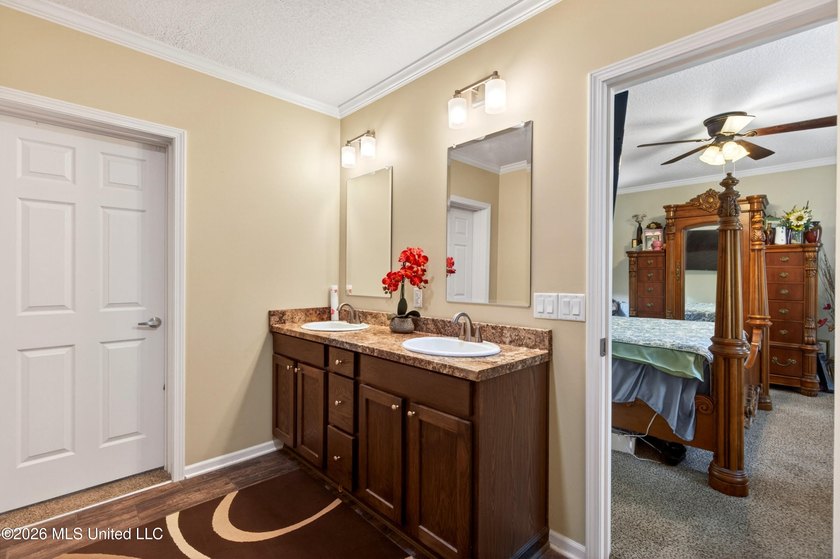 Enjoy peaceful country living with convenient access to I-10 - photo 37