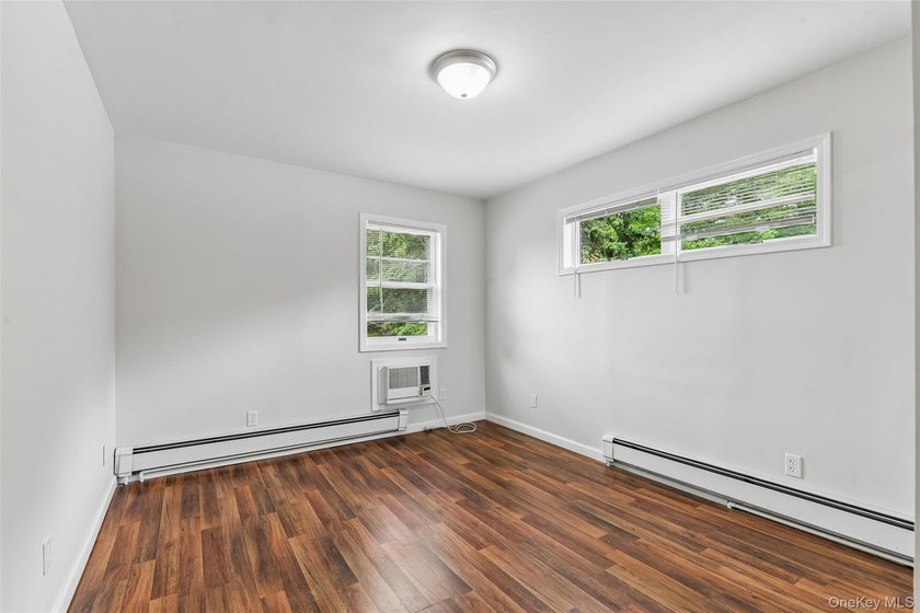 Rare Opportunity! Exceptional Two-Family Home in Manhasset A - photo 28