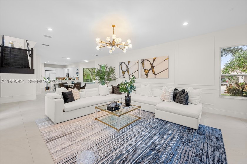 Prime lakefront, within an exclusive gated enclave of 17 custom - photo 35