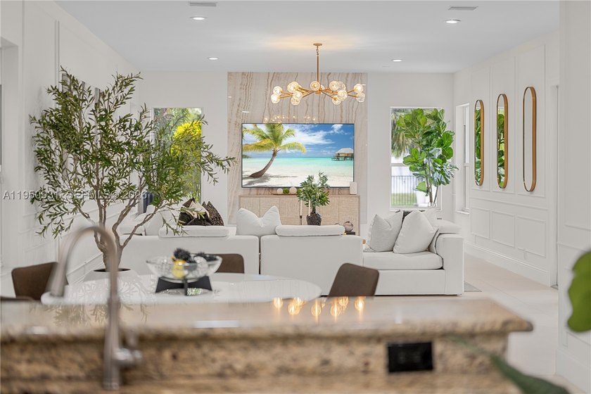 Prime lakefront, within an exclusive gated enclave of 17 custom - photo 39