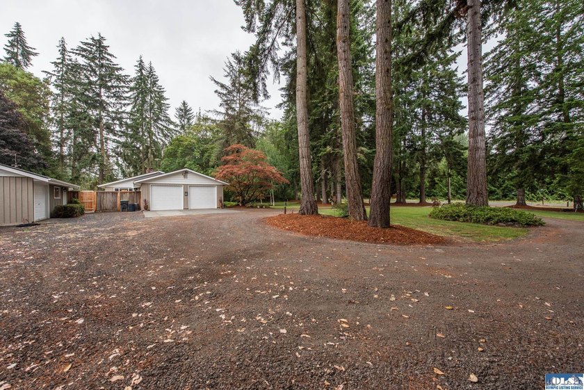 Private 1.7-acre retreat minutes from Sequim, wrapped in - photo 41