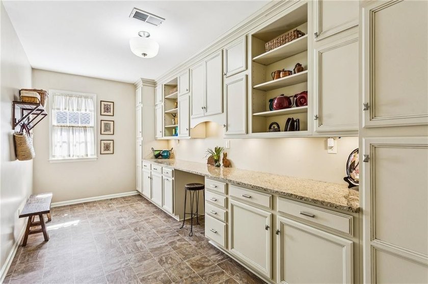 Welcome home to 3876 High Green Drive, set on a cul-de-sac in - photo 23
