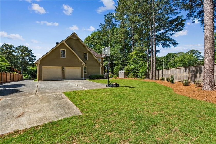 Welcome home to 3876 High Green Drive, set on a cul-de-sac in - photo 33