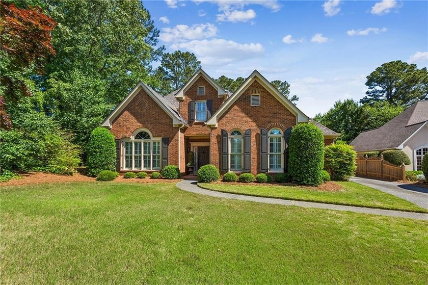 Welcome home to 3876 High Green Drive, set on a cul-de-sac in - photo 34