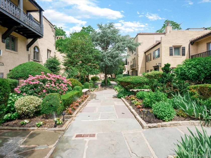 TUSCANY COURT - *A TASTE OF LITTLE ITALY* IN GREAT NECK - - photo 2