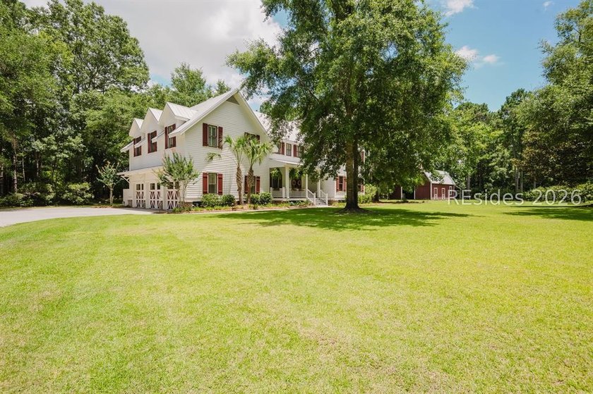 Exceptional Bluffton estate located at 10 Derby Court in Rose - photo 6