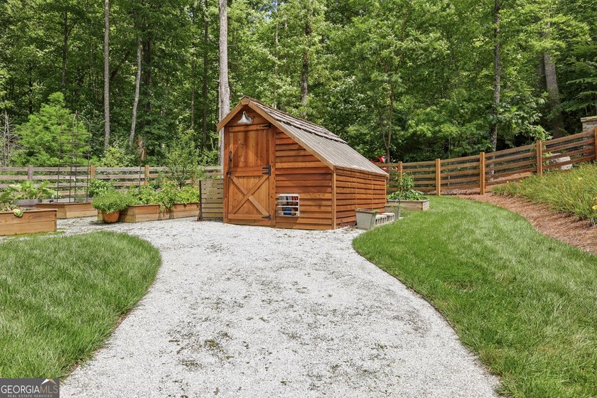 Bordering protected U.S. Forest Land in the heart of the Blue - photo 12