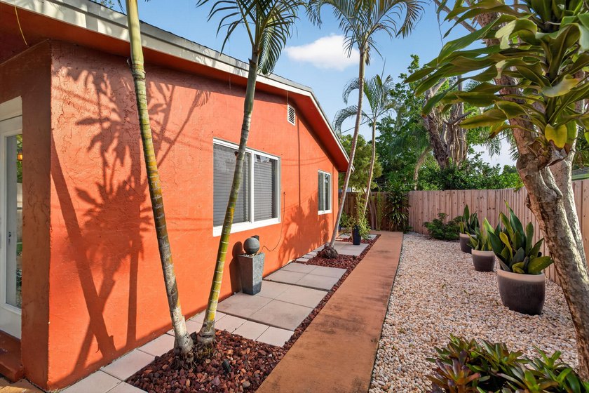 Excellent duplex opportunity in the heart of Middle River - photo 14