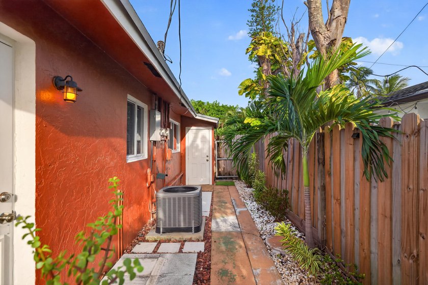 Excellent duplex opportunity in the heart of Middle River - photo 15