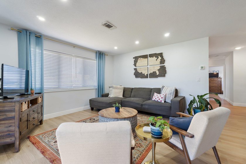 Positioned on an oversized corner lot in Lake Clarke Shores - photo 17