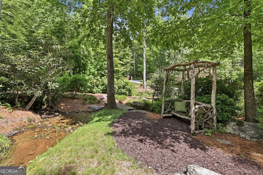 Bordering protected U.S. Forest Land in the heart of the Blue - photo 21