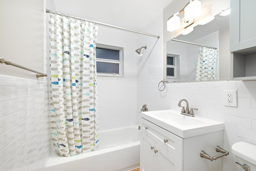 Excellent duplex opportunity in the heart of Middle River - photo 27