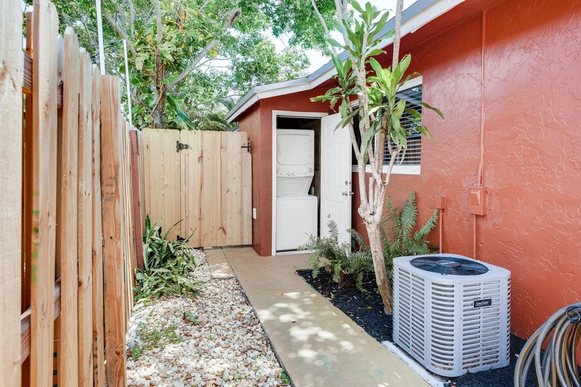 Excellent duplex opportunity in the heart of Middle River - photo 28