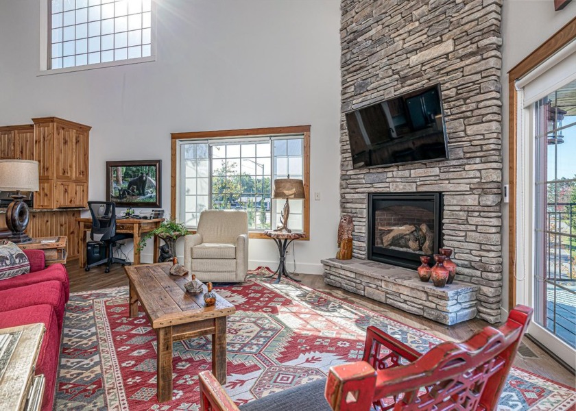 Bayview Condo SOLD - photo 6