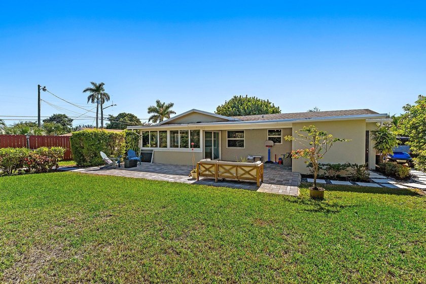 Positioned on an oversized corner lot in Lake Clarke Shores - photo 43