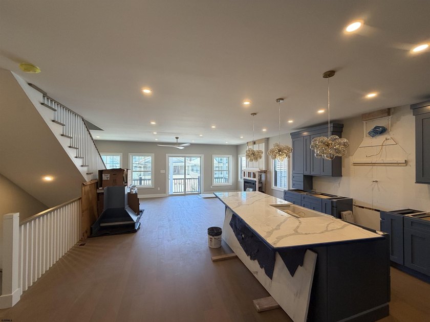 **JUST REDUCED! BRING ALL OFFERS!** BUILDER REDEVELOPING 4 OTHER - photo 5
