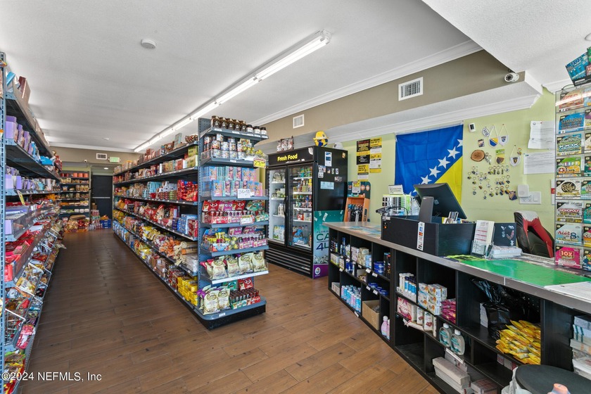 EUROPEAN GROCERY STORE BUILDING, LAND &amp; CONTENTS FOR SALE! HIGH - photo 6