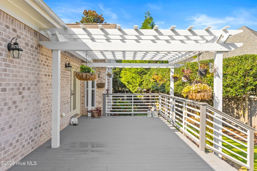 Welcome Home to this beautiful, 3 bedroom, 3 bath home located - photo 14