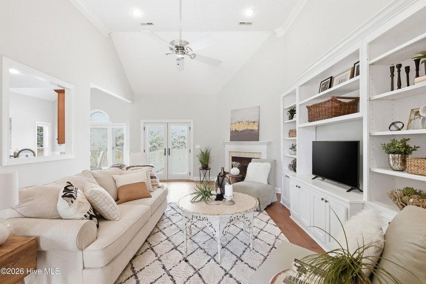 Welcome Home to this beautiful, 3 bedroom, 3 bath home located - photo 16