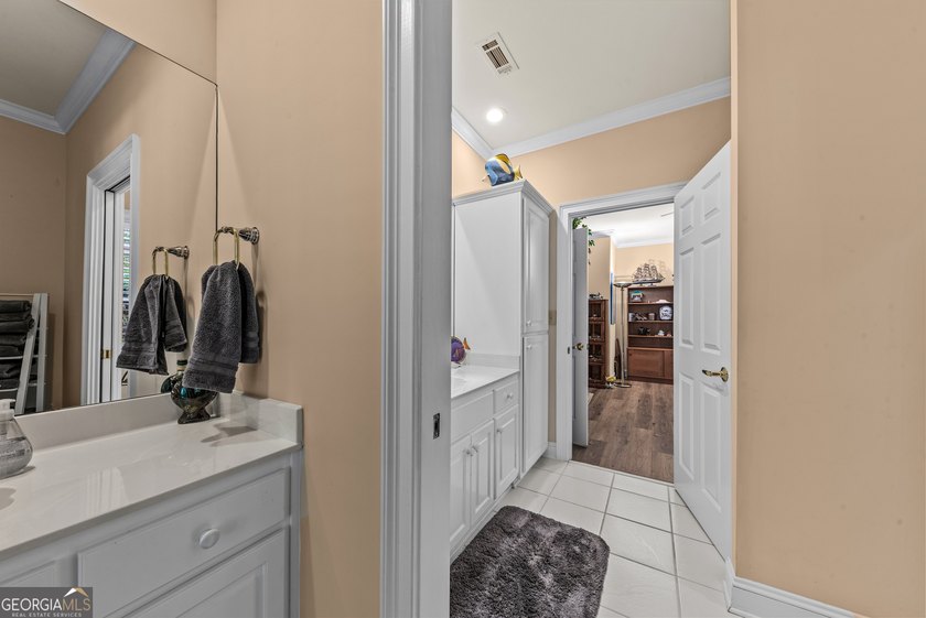 Nestled on 1.50 beautifully landscaped acres in the sought-after - photo 40