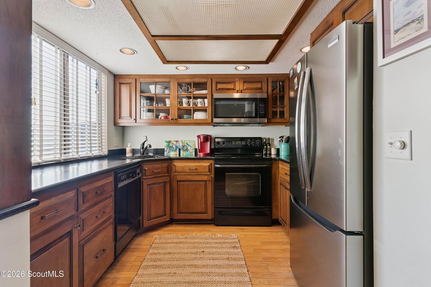 Wake up to breathtaking marsh views at 316 Brockinton Marsh! - photo 14