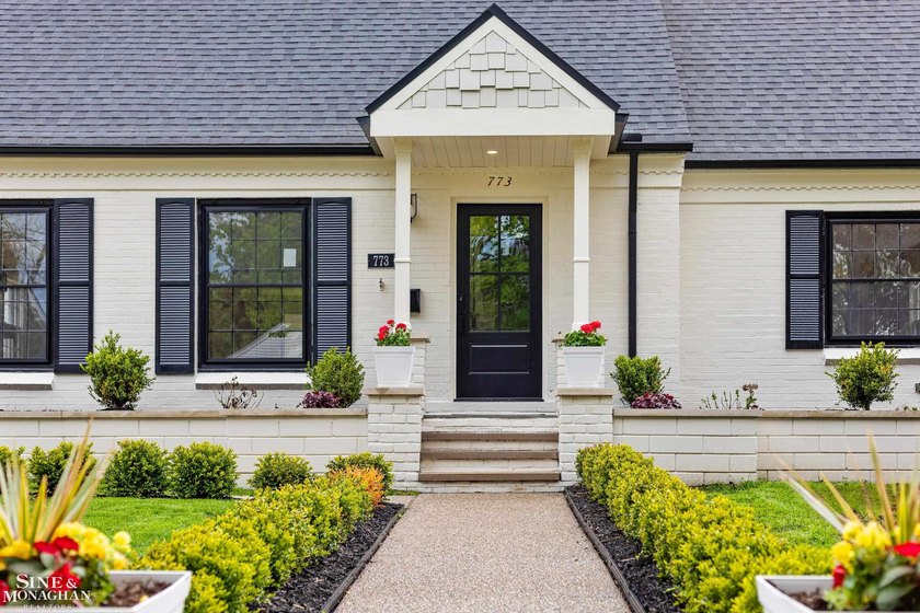 Completely reimagined and renovated to perfection, this stunning - photo 3