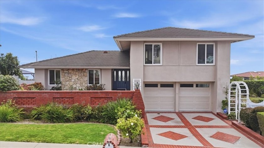 **Split-level advantages at 28019 Braidwood Dr, Rancho Palos - photo 22