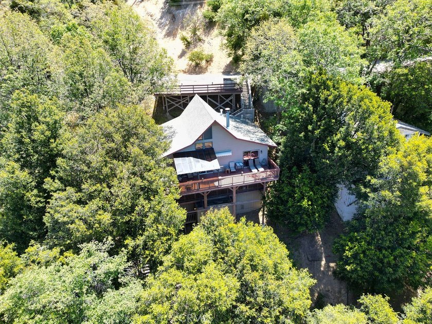 If you're looking for amazing lake views and room for the whole - photo 6