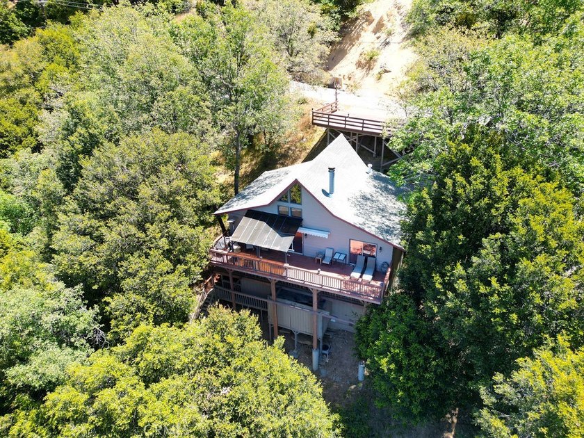 If you're looking for amazing lake views and room for the whole - photo 7